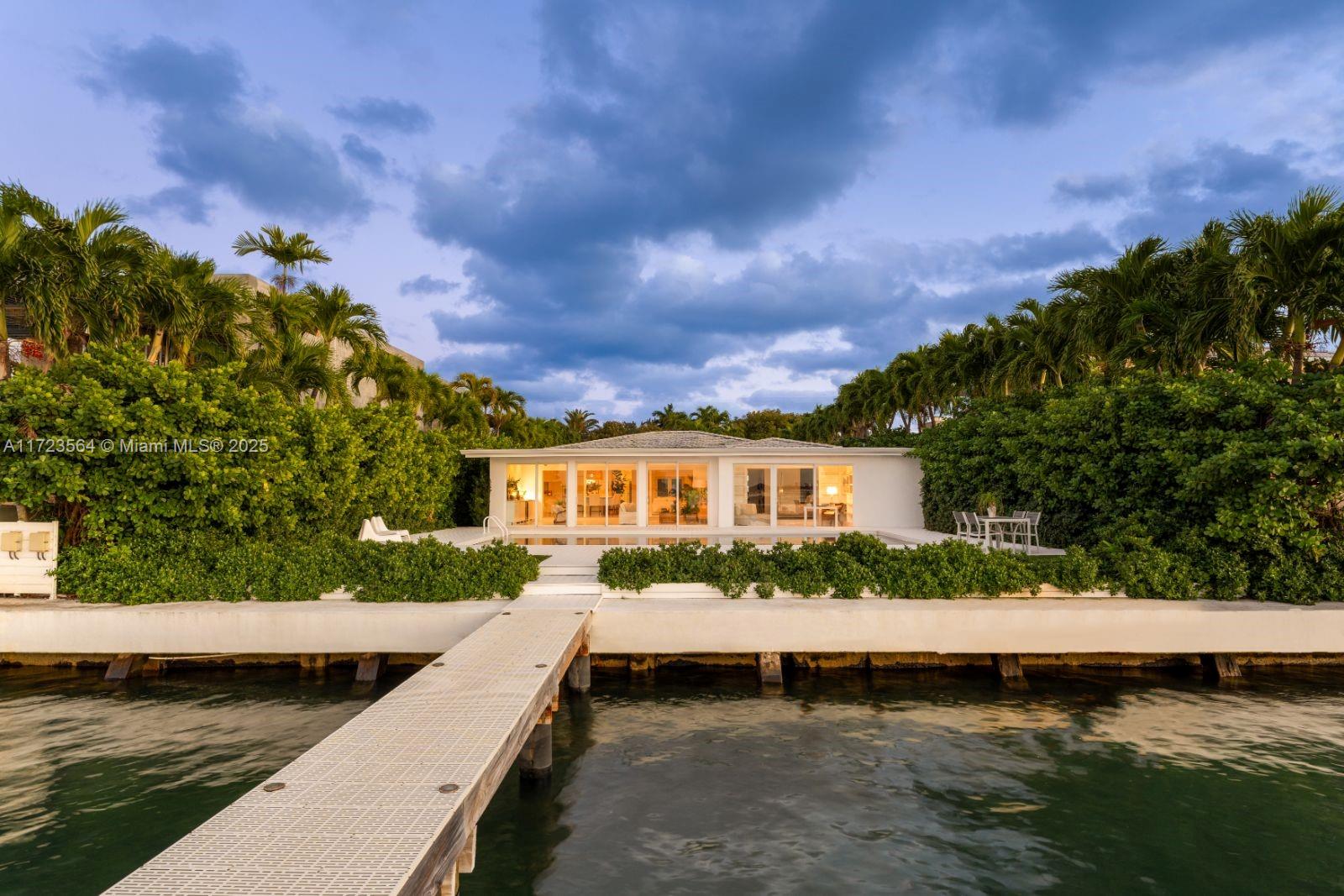 Miami Beach, Florida, 33141, United States, 4 Bedrooms Bedrooms, ,4 BathroomsBathrooms,Residential,For Sale,1688608