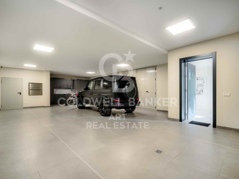 Marbella, Andalusia, ES, 6 Bedrooms Bedrooms, ,6 BathroomsBathrooms,Residential,For Sale,1821487
