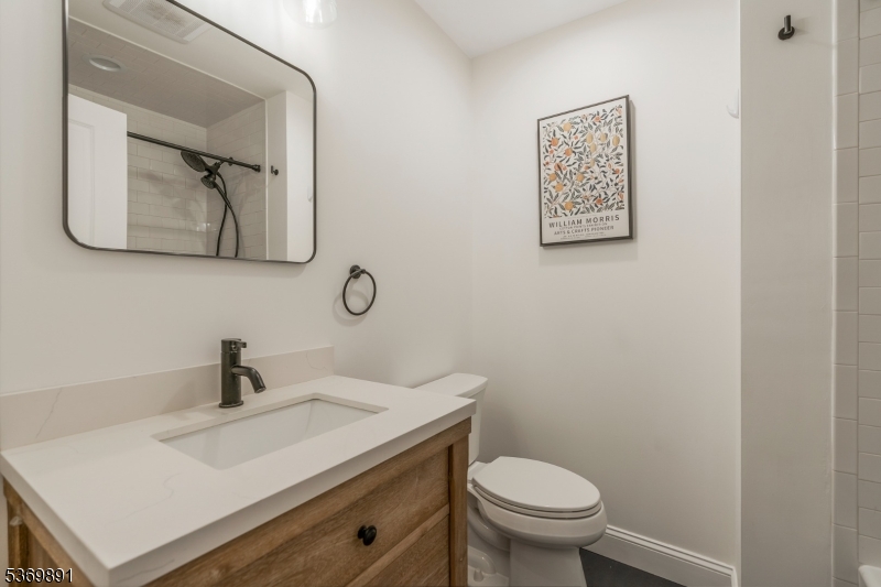 Bethlehem Twp., New Jersey, 08802, United States, 3 Bedrooms Bedrooms, ,2 BathroomsBathrooms,Residential,For Sale,1949584