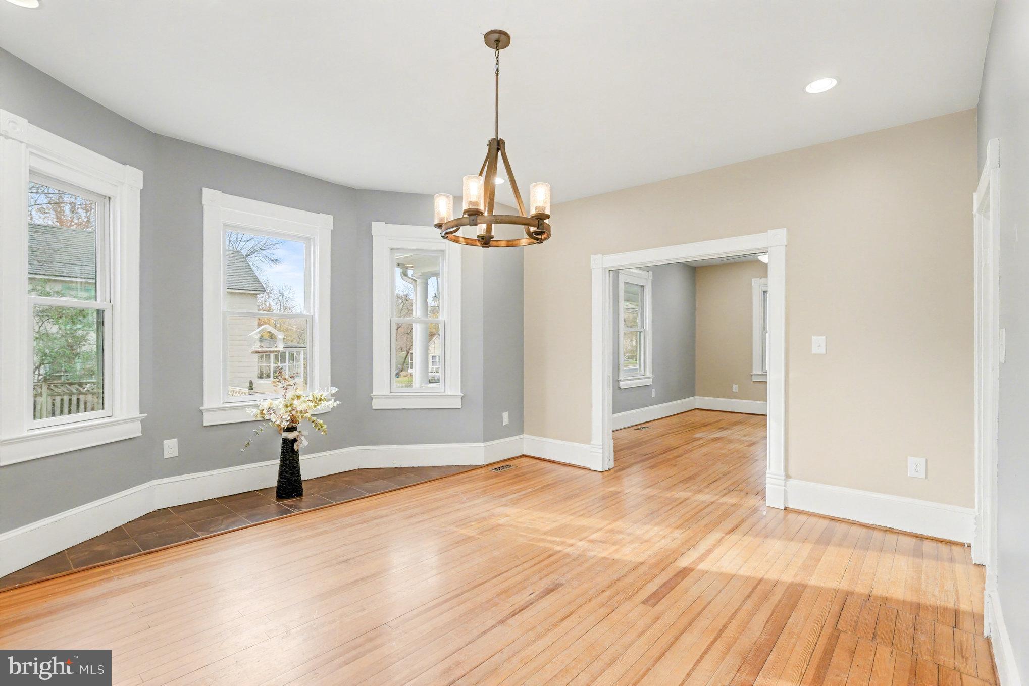 Indian Head, Maryland, 20640, United States, 5 Bedrooms Bedrooms, ,3 BathroomsBathrooms,Residential,For Sale,1998717