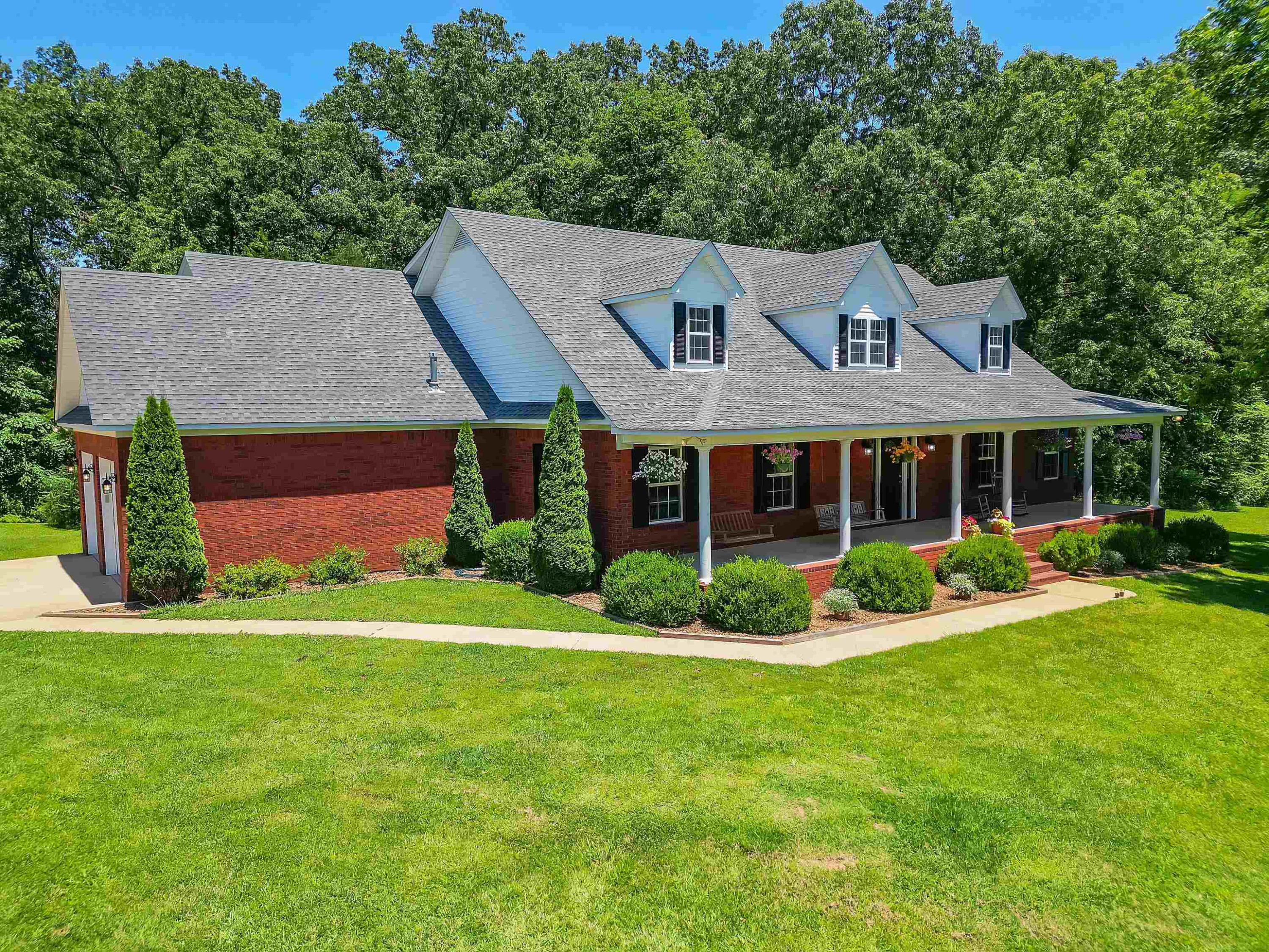 Medina, Tennessee, 38355, United States, 6 Bedrooms Bedrooms, ,4 BathroomsBathrooms,Residential,For Sale,1907793