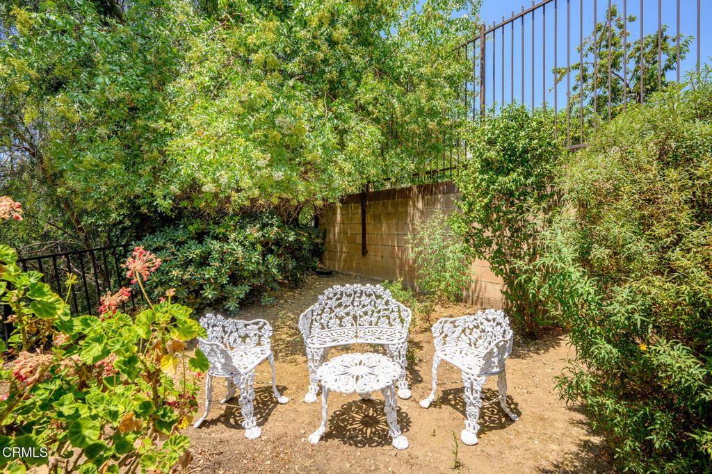 Los Angeles, California, 90042, United States, 2 Bedrooms Bedrooms, ,2 BathroomsBathrooms,Residential,For Sale,1856042