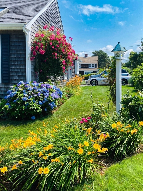 Bourne, Massachusetts, 02559, United States, 2 Bedrooms Bedrooms, ,2 BathroomsBathrooms,Residential,For Sale,1921886