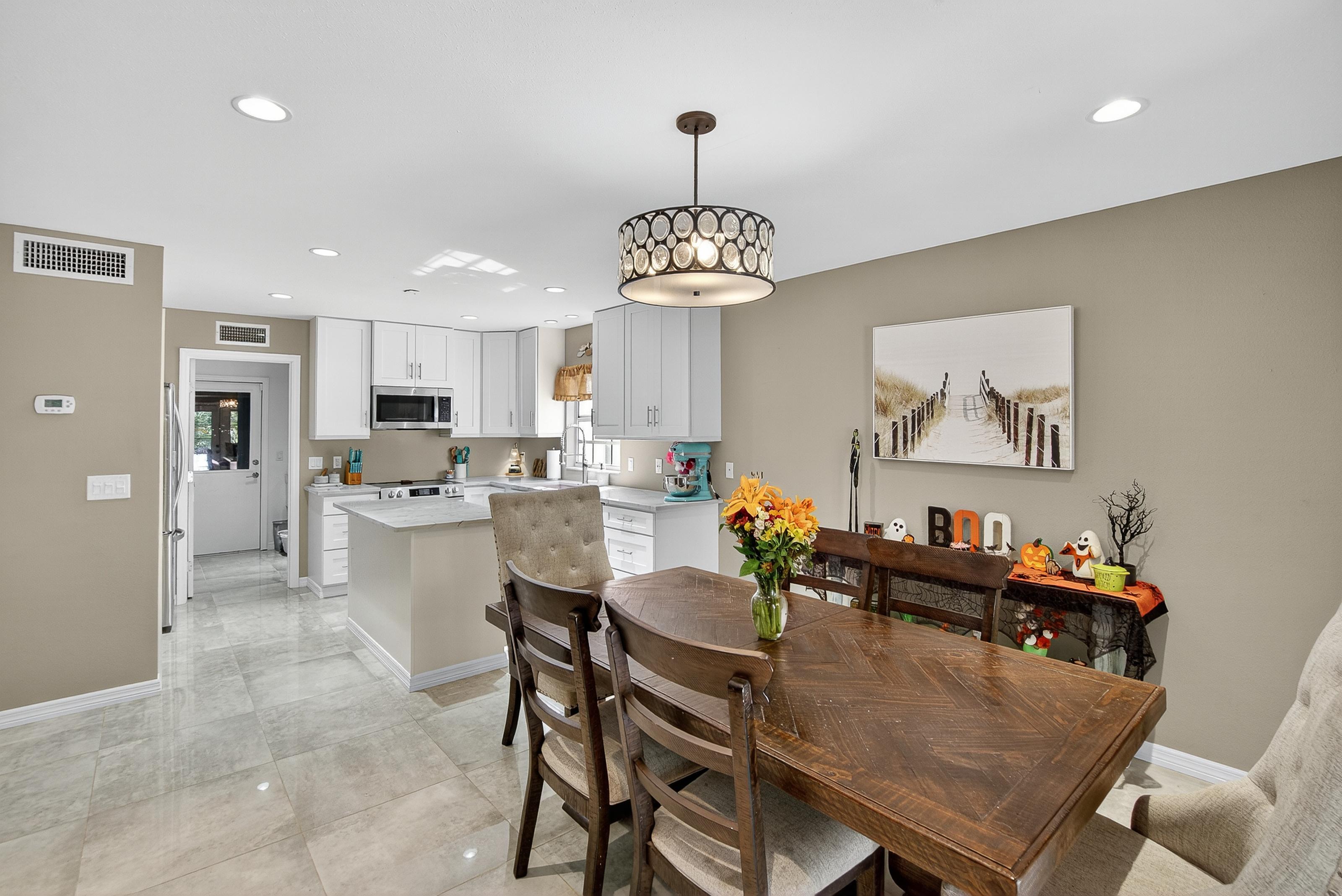 Wimauma, Florida, 33598, United States, 3 Bedrooms Bedrooms, ,3 BathroomsBathrooms,Residential,For Sale,1983978