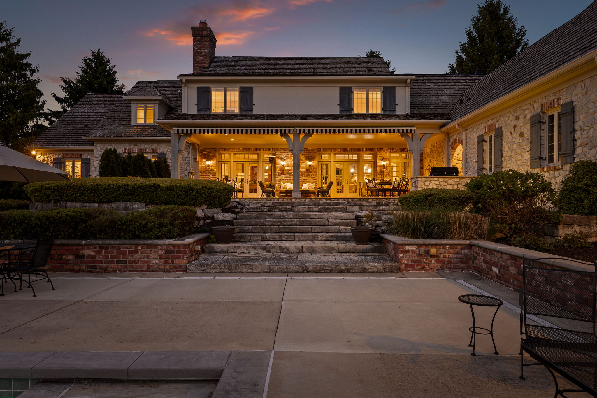  Signature Estate Set on More than 2 Acres in Desirable Zionsville Neighborhood - 物件實景