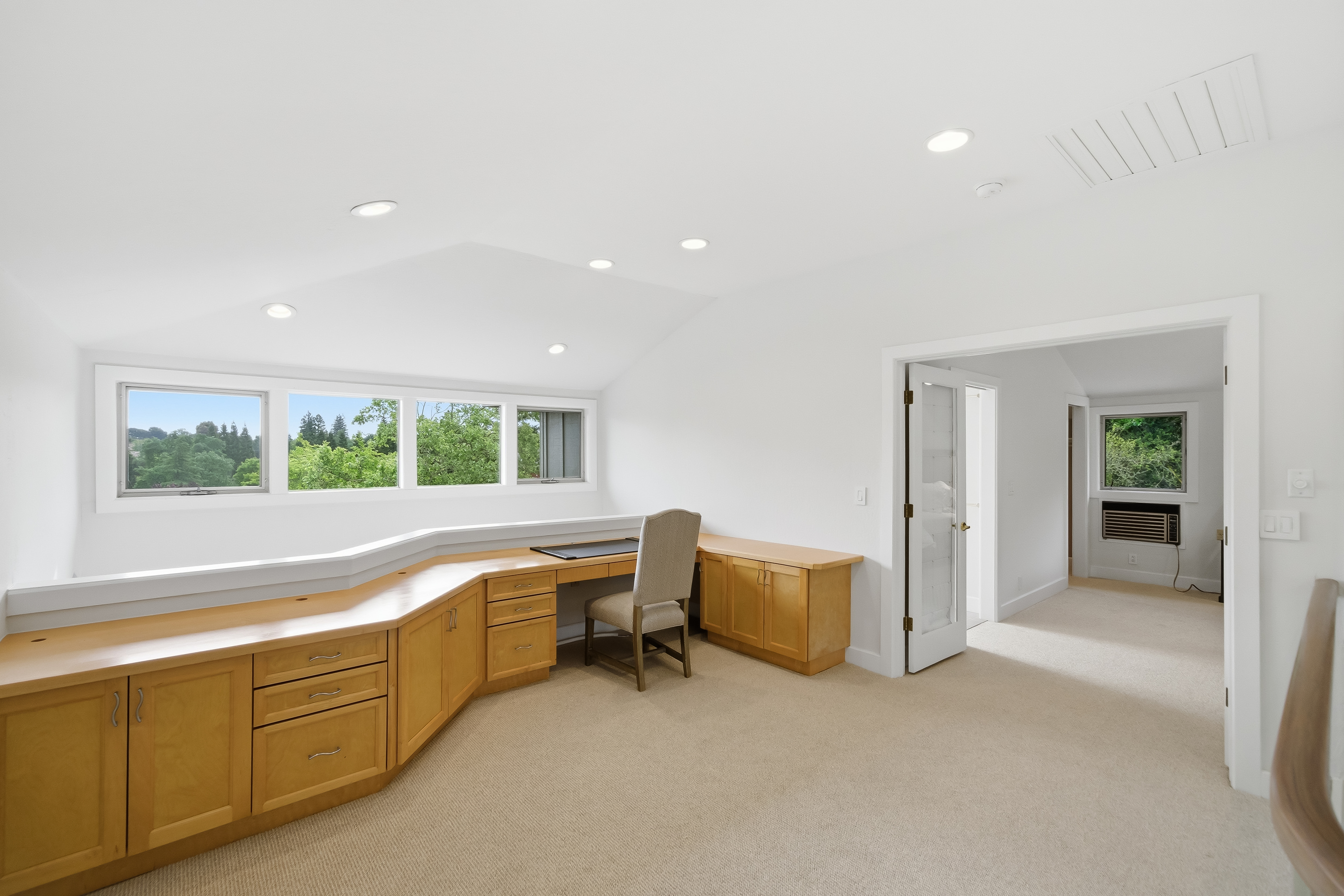  Contemporary Luxury with Pool, Tennis, and Solar - 物件實景