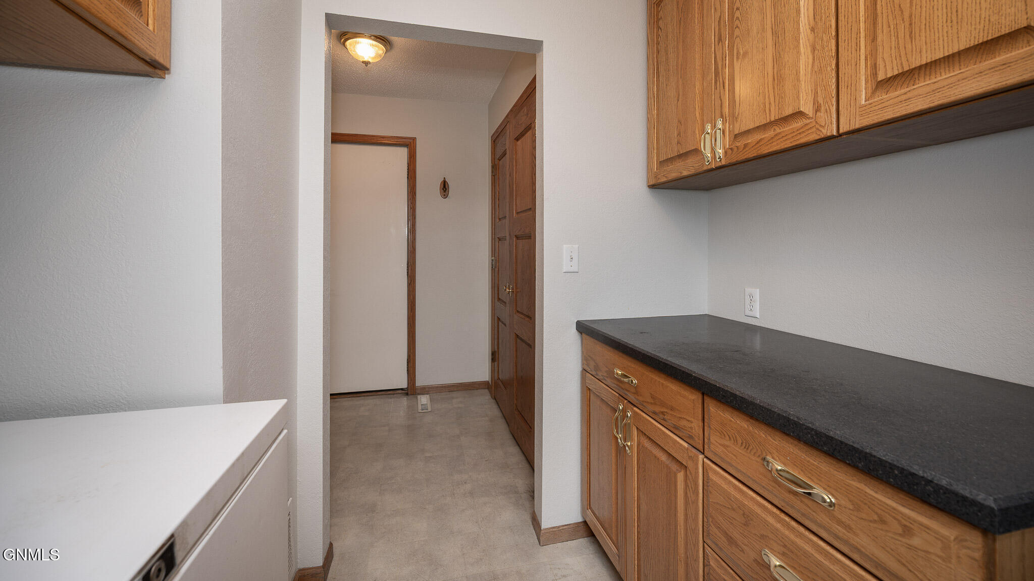 Center, North Dakota, 58530, United States, 4 Bedrooms Bedrooms, ,3 BathroomsBathrooms,Residential,For Sale,1904548