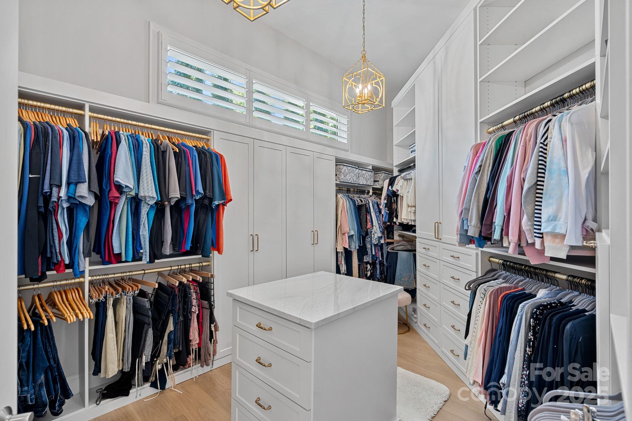 Mooresville, North Carolina, 28117, United States, 4 Bedrooms Bedrooms, ,6 BathroomsBathrooms,Residential,For Sale,1989072