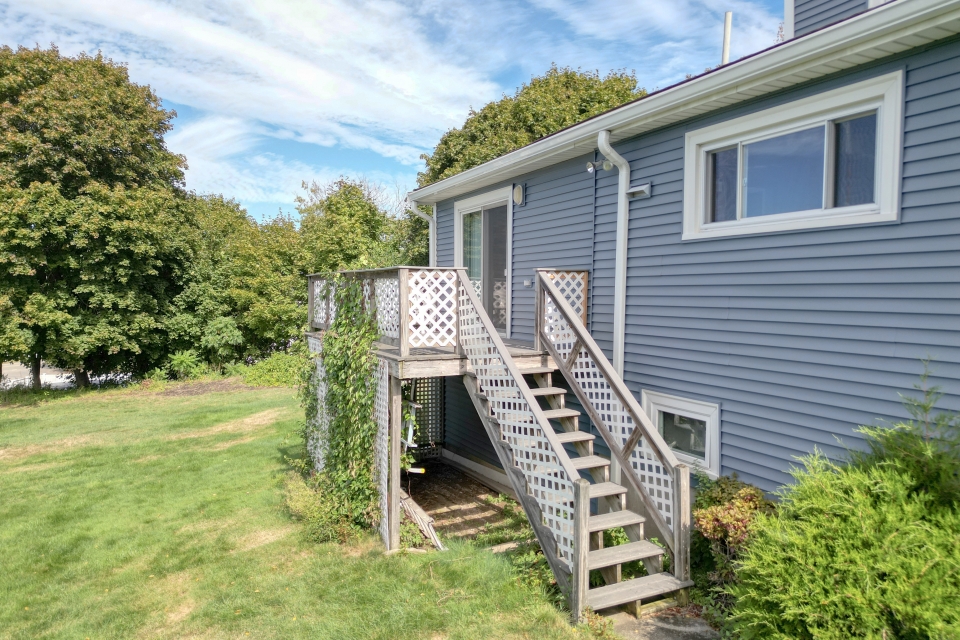 Hull, Massachusetts, 02045, United States, 6 Bedrooms Bedrooms, ,3 BathroomsBathrooms,Residential,For Sale,1978690