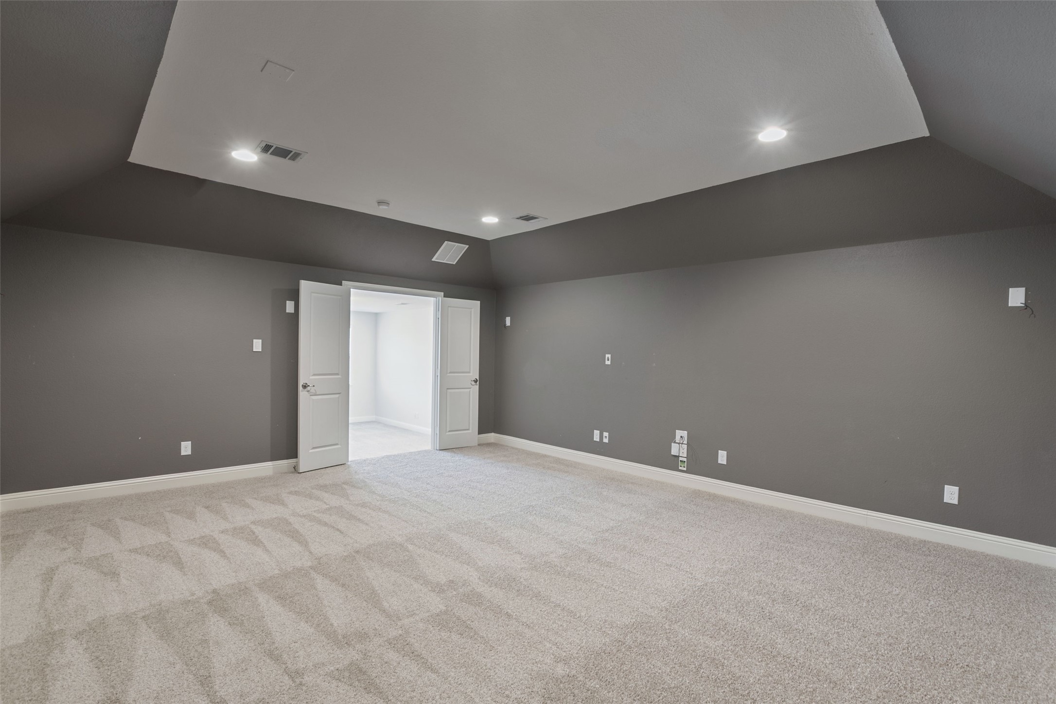 McKinney, Texas, 75071, United States, 5 Bedrooms Bedrooms, ,5 BathroomsBathrooms,Residential,For Sale,1986552