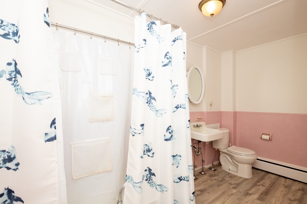 Stoneham, Massachusetts, 02180, United States, 3 Bedrooms Bedrooms, ,1 BathroomBathrooms,Residential,For Sale,1974413