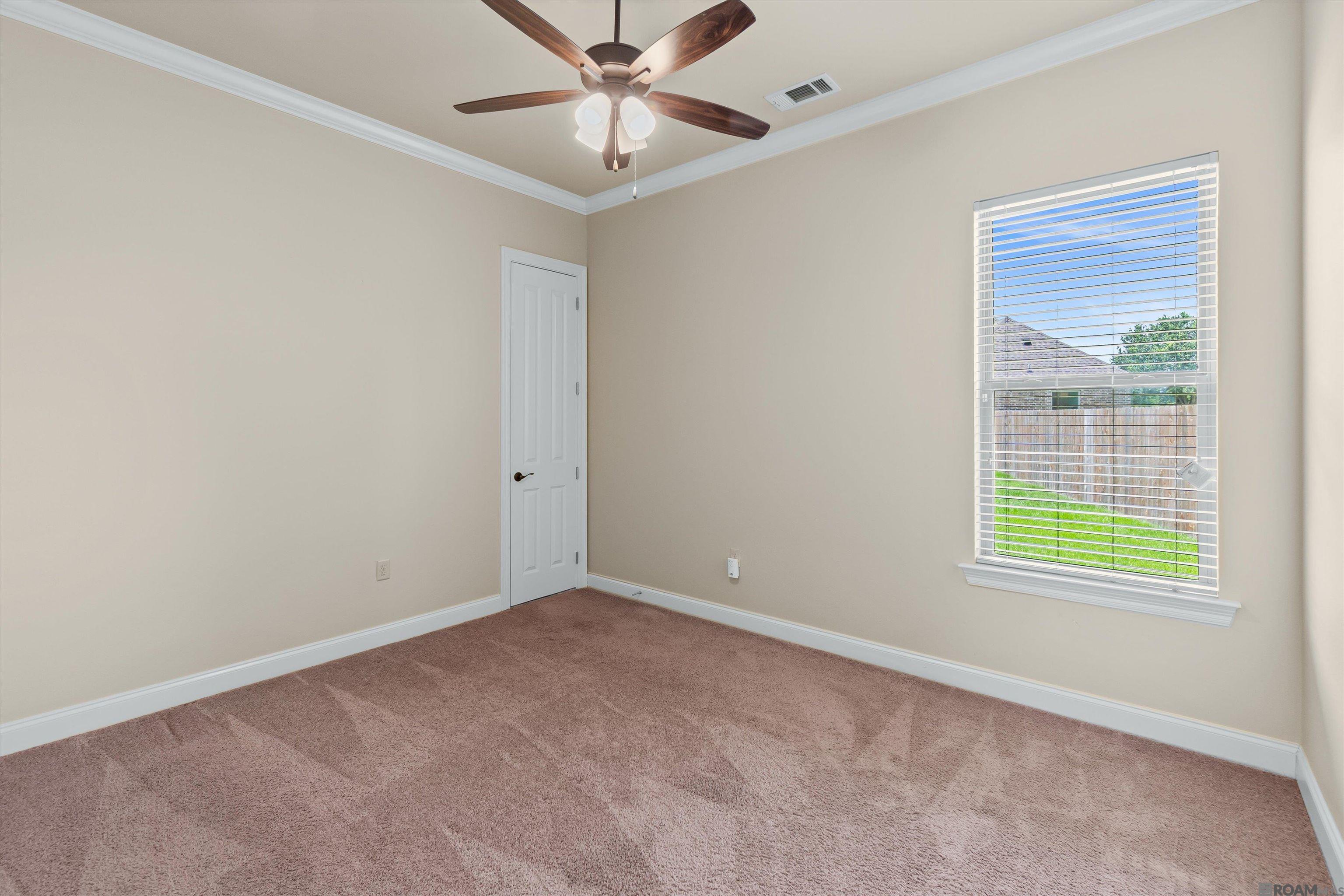 Gonzales, Louisiana, 70737, United States, 5 Bedrooms Bedrooms, ,3 BathroomsBathrooms,Residential,For Sale,1915679