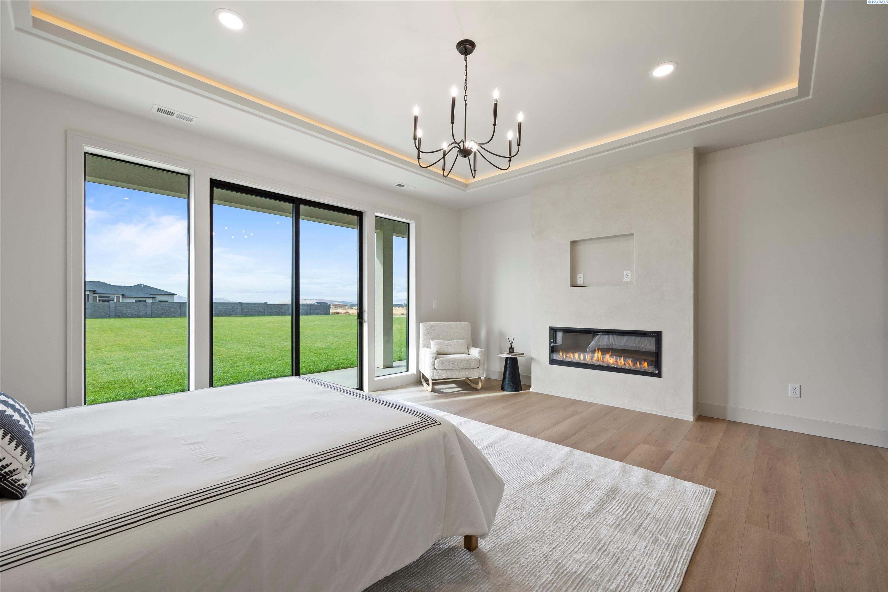 Kennewick, Washington, 99338, United States, 4 Bedrooms Bedrooms, ,4 BathroomsBathrooms,Residential,For Sale,1993366