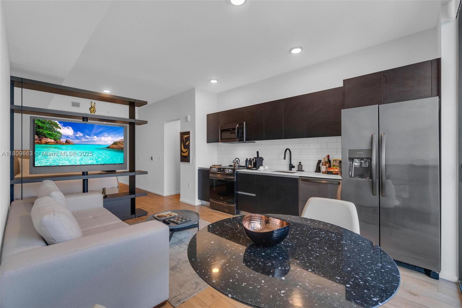Miami, Florida, 33132, United States, ,1 BathroomBathrooms,Residential,For Sale,1837024