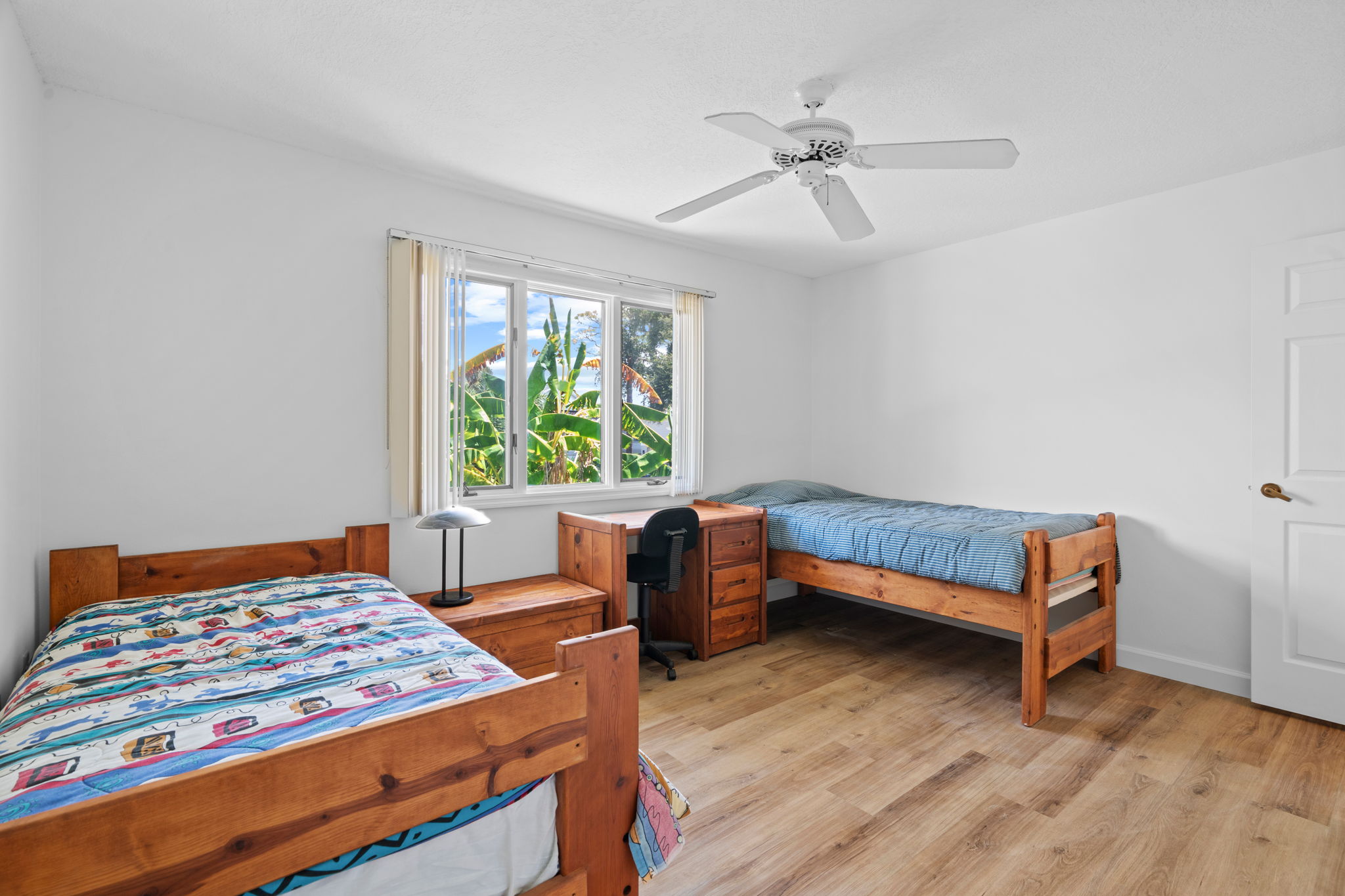 Tarpon Springs, Florida, 34689, United States, 3 Bedrooms Bedrooms, ,2 BathroomsBathrooms,Residential,For Sale,1976239