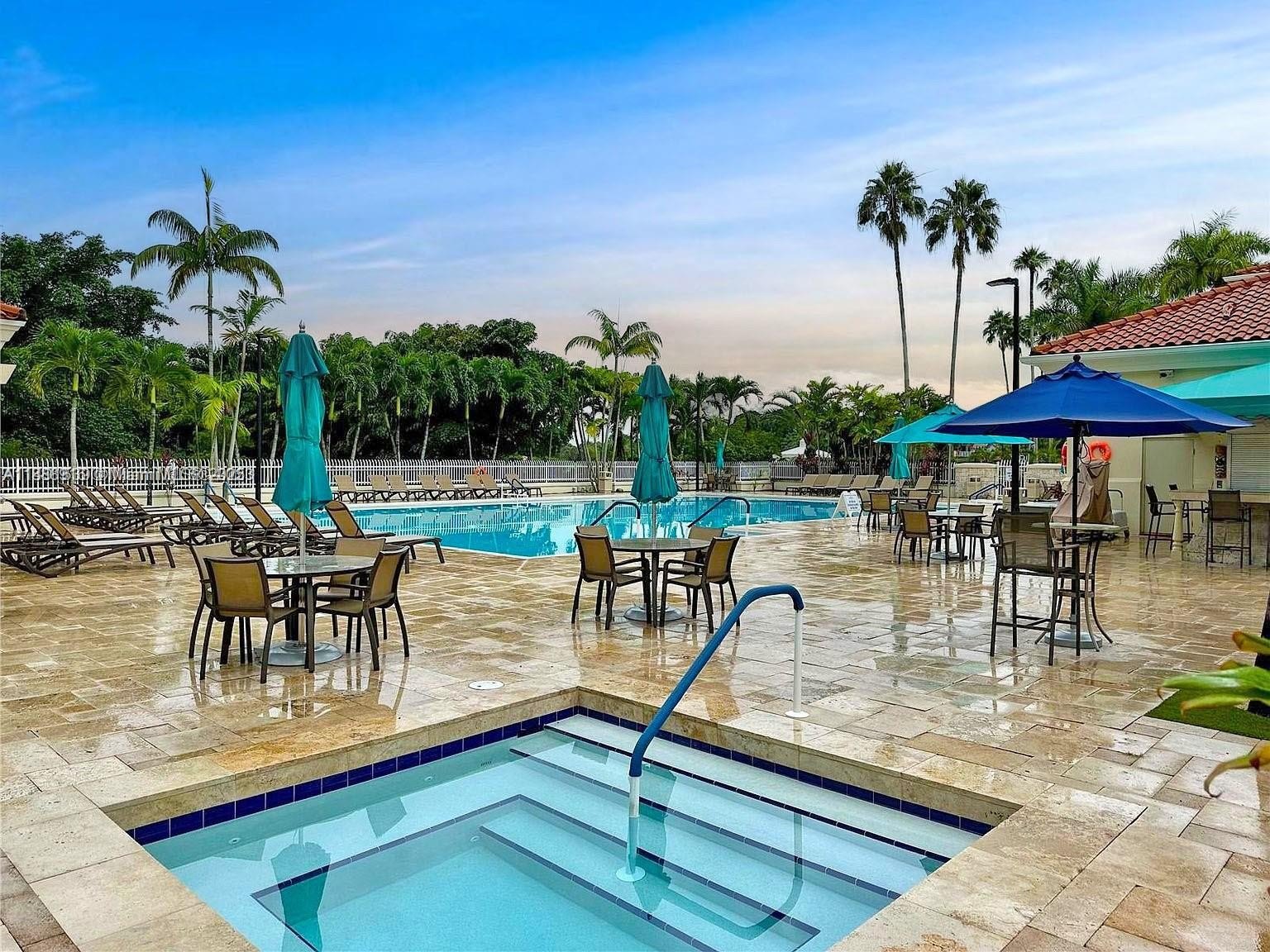 Doral, Florida, 33178, United States, 2 Bedrooms Bedrooms, ,2 BathroomsBathrooms,Residential,For Sale,1975384