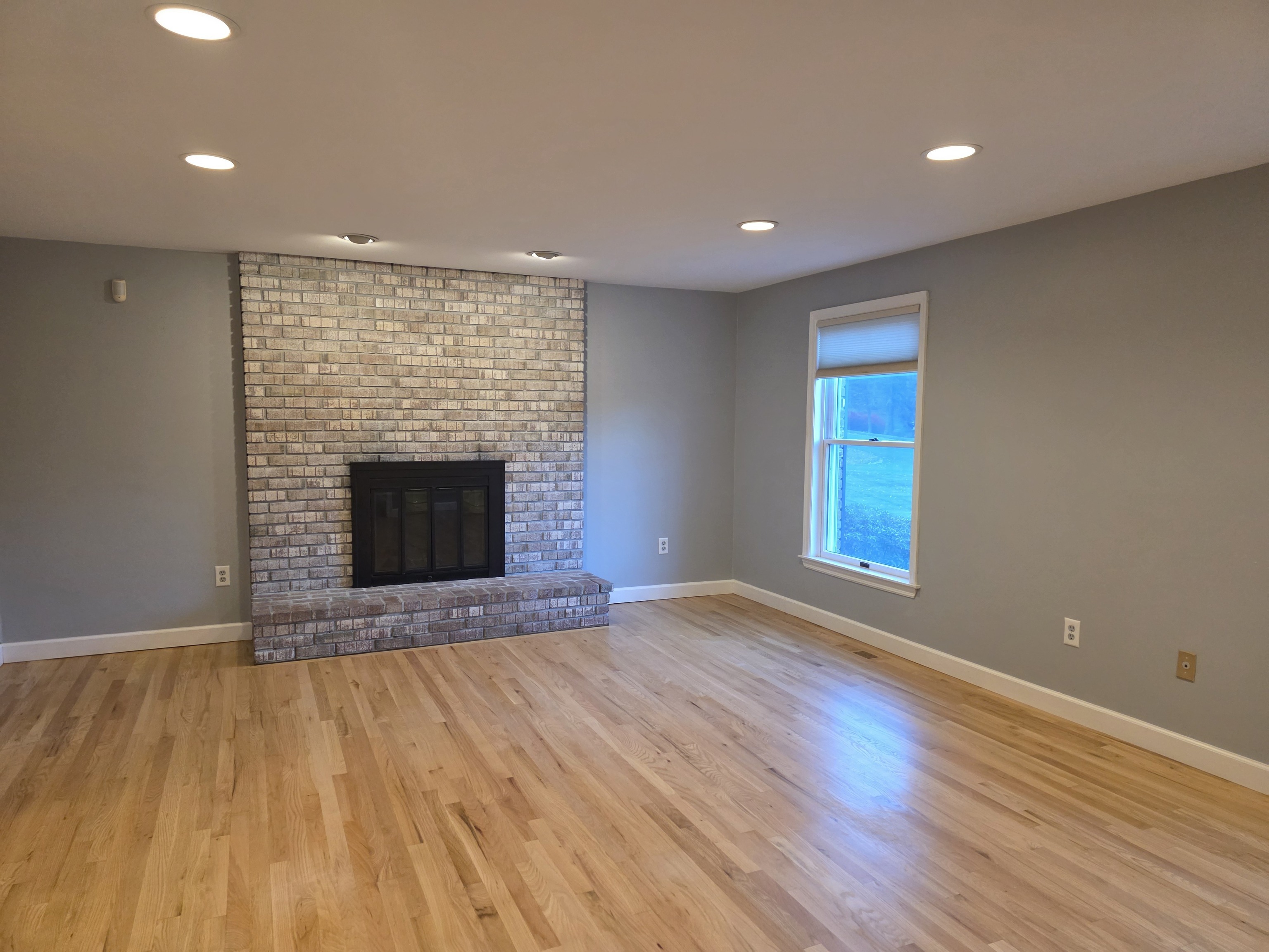 Bethel, Connecticut, 06801, United States, 4 Bedrooms Bedrooms, ,3 BathroomsBathrooms,Residential,For Sale,1989524