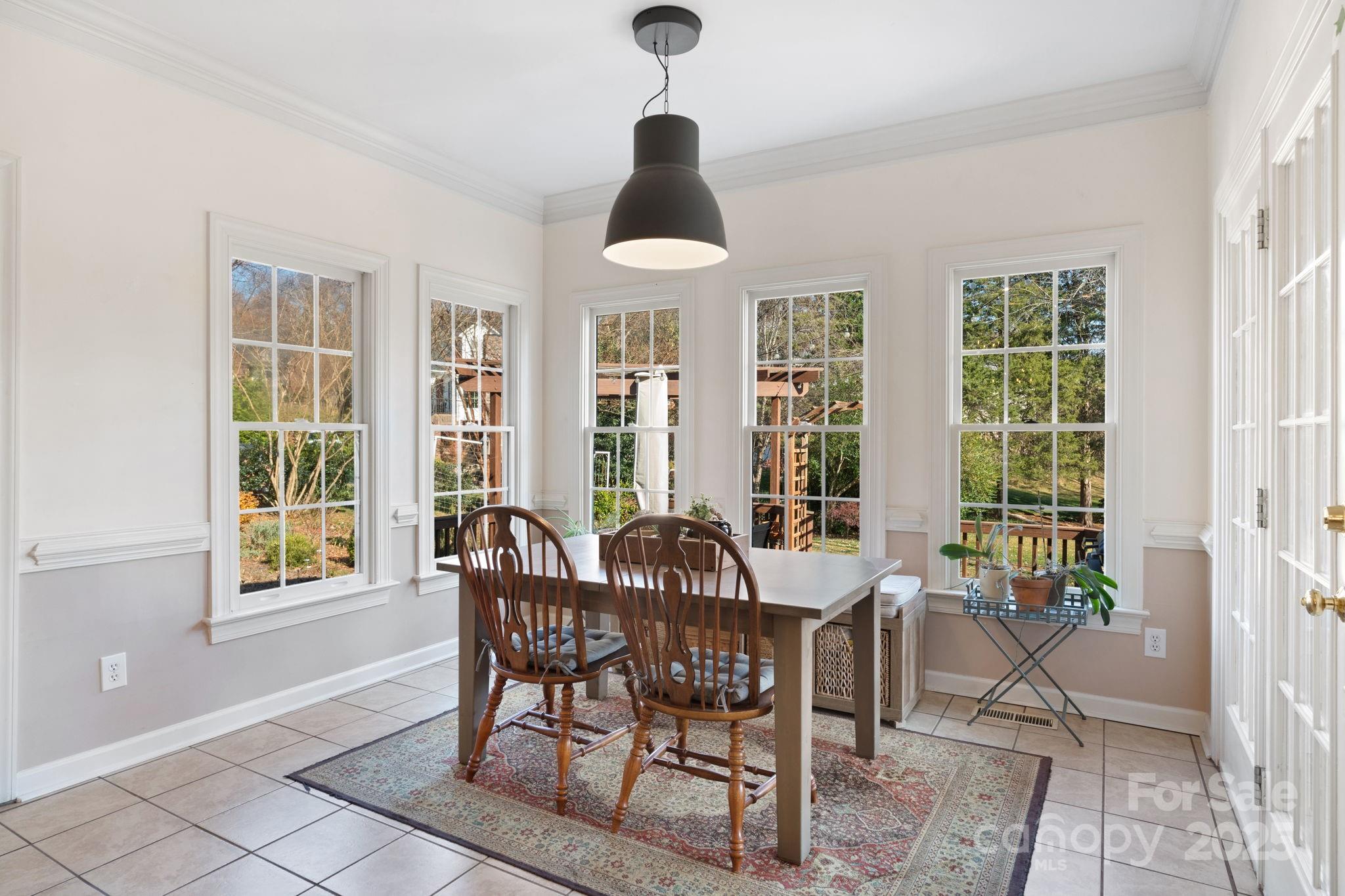 Winston Salem, North Carolina, 27106, United States, 4 Bedrooms Bedrooms, ,3 BathroomsBathrooms,Residential,For Sale,1998924