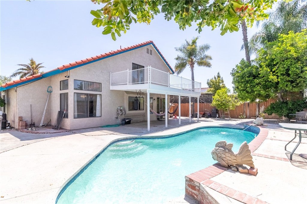 Redlands, California, 92374, United States, 4 Bedrooms Bedrooms, ,2 BathroomsBathrooms,Residential,For Sale,1978273