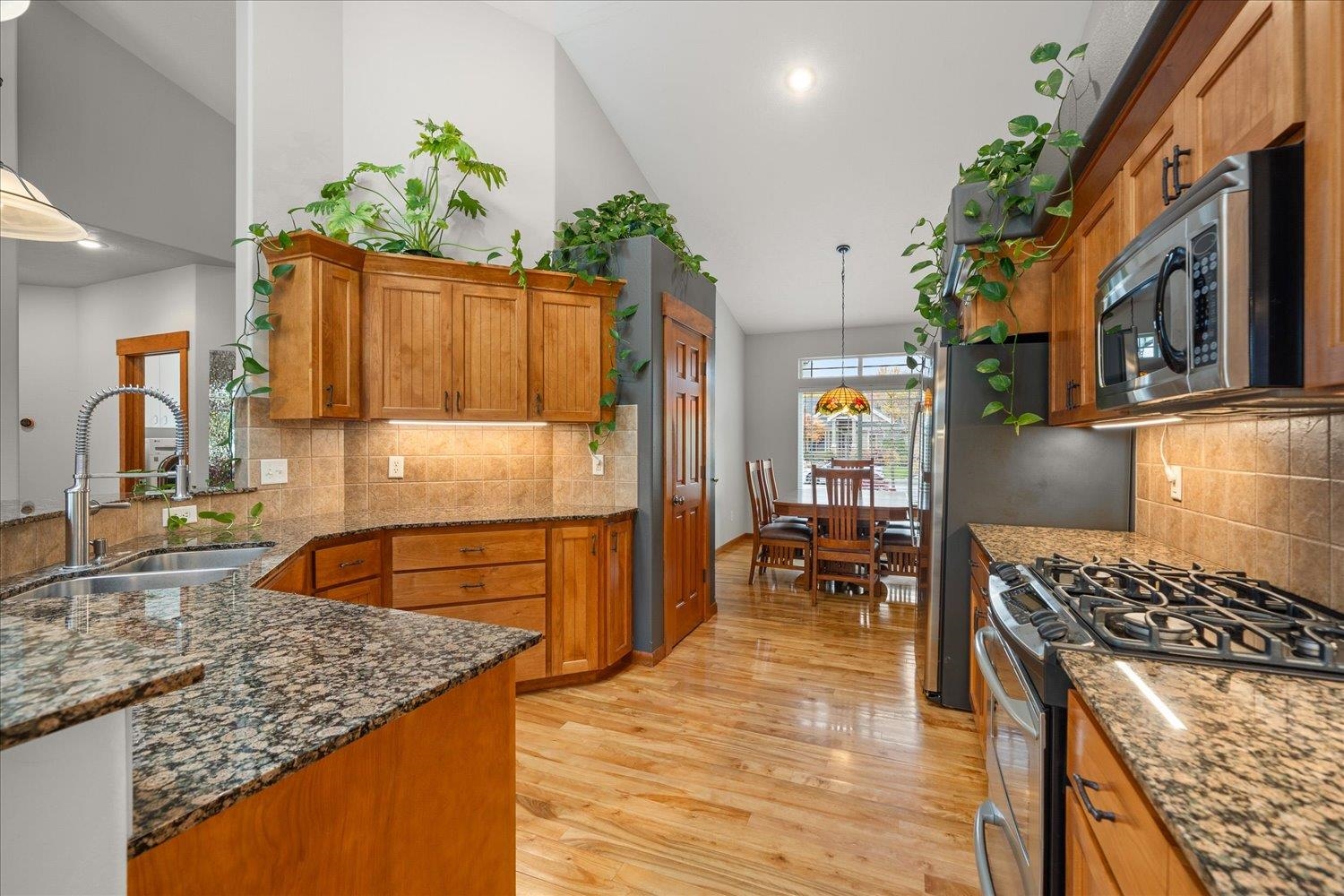 Spokane, Washington, 99224, United States, 4 Bedrooms Bedrooms, ,2 BathroomsBathrooms,Residential,For Sale,1985740