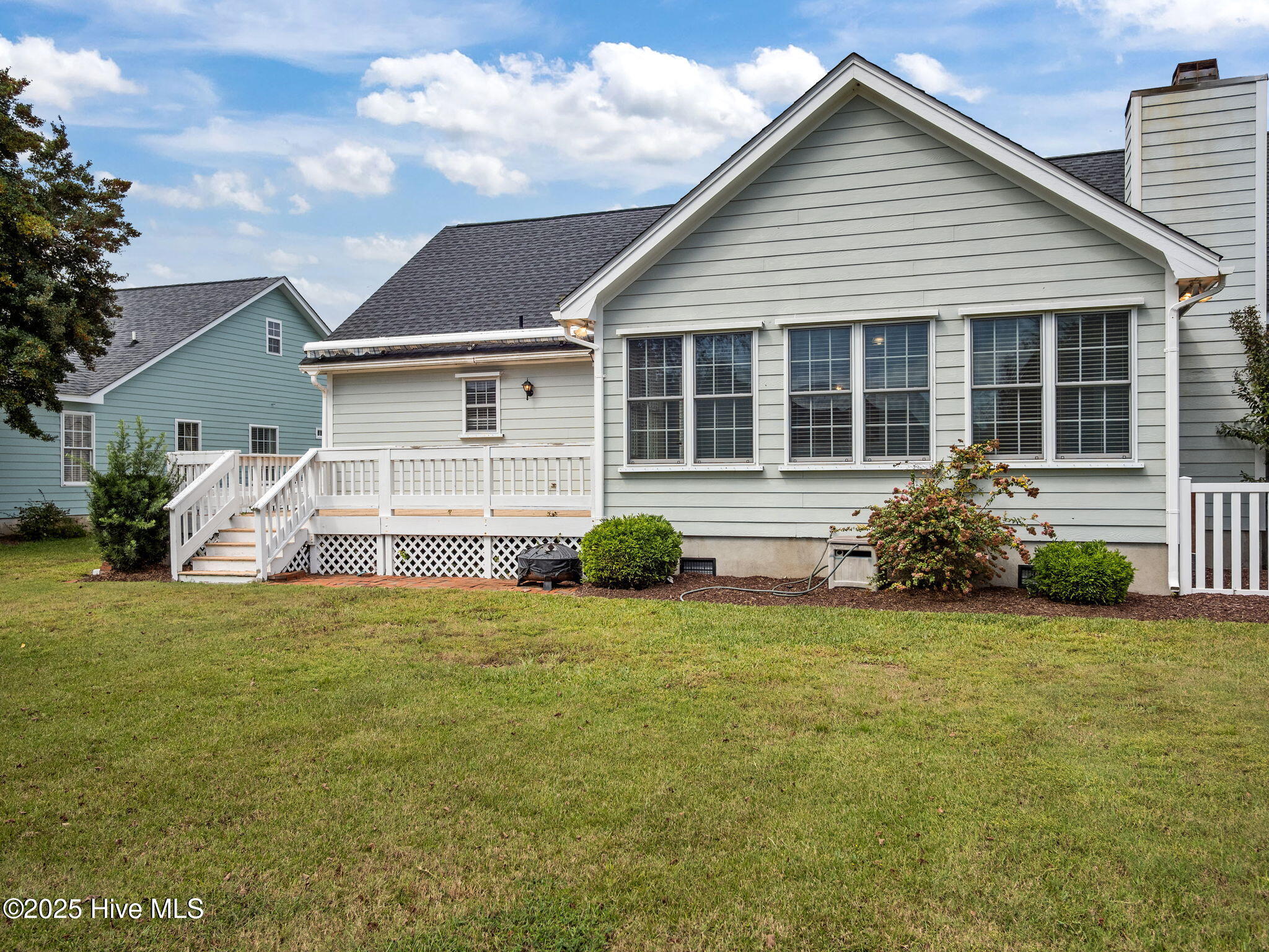 Cedar Point, North Carolina, 28584, United States, 3 Bedrooms Bedrooms, ,2 BathroomsBathrooms,Residential,For Sale,1957404