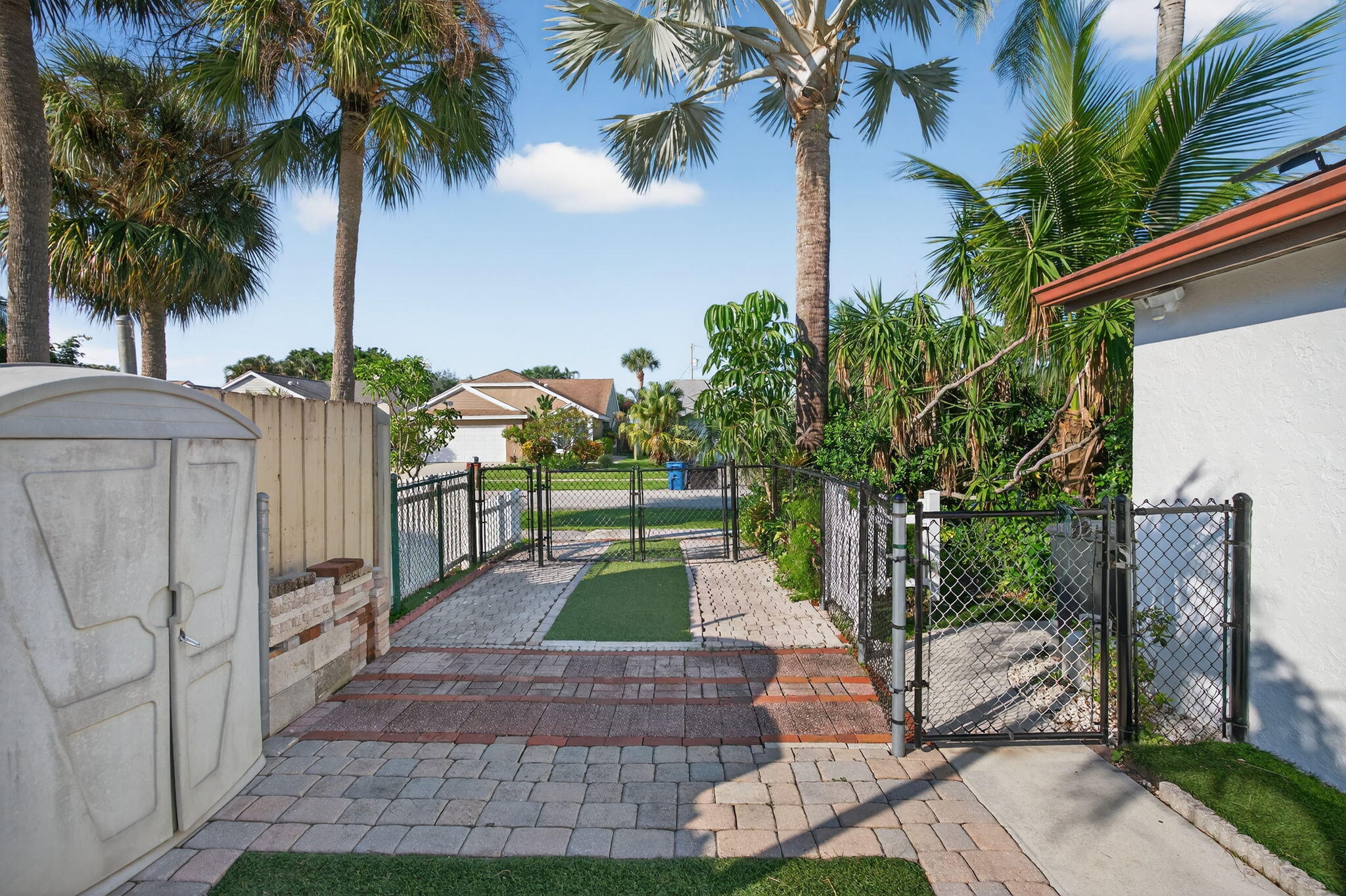 Jupiter, Florida, 33458, United States, 2 Bedrooms Bedrooms, ,2 BathroomsBathrooms,Residential,For Sale,1984787