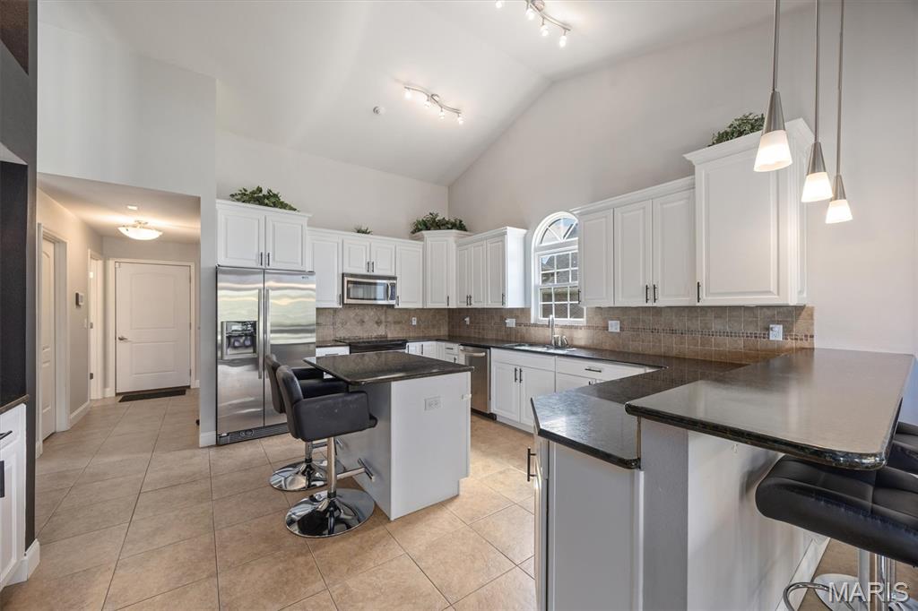 O'fallon, Illinois, 62269, United States, 4 Bedrooms Bedrooms, ,4 BathroomsBathrooms,Residential,For Sale,1988009