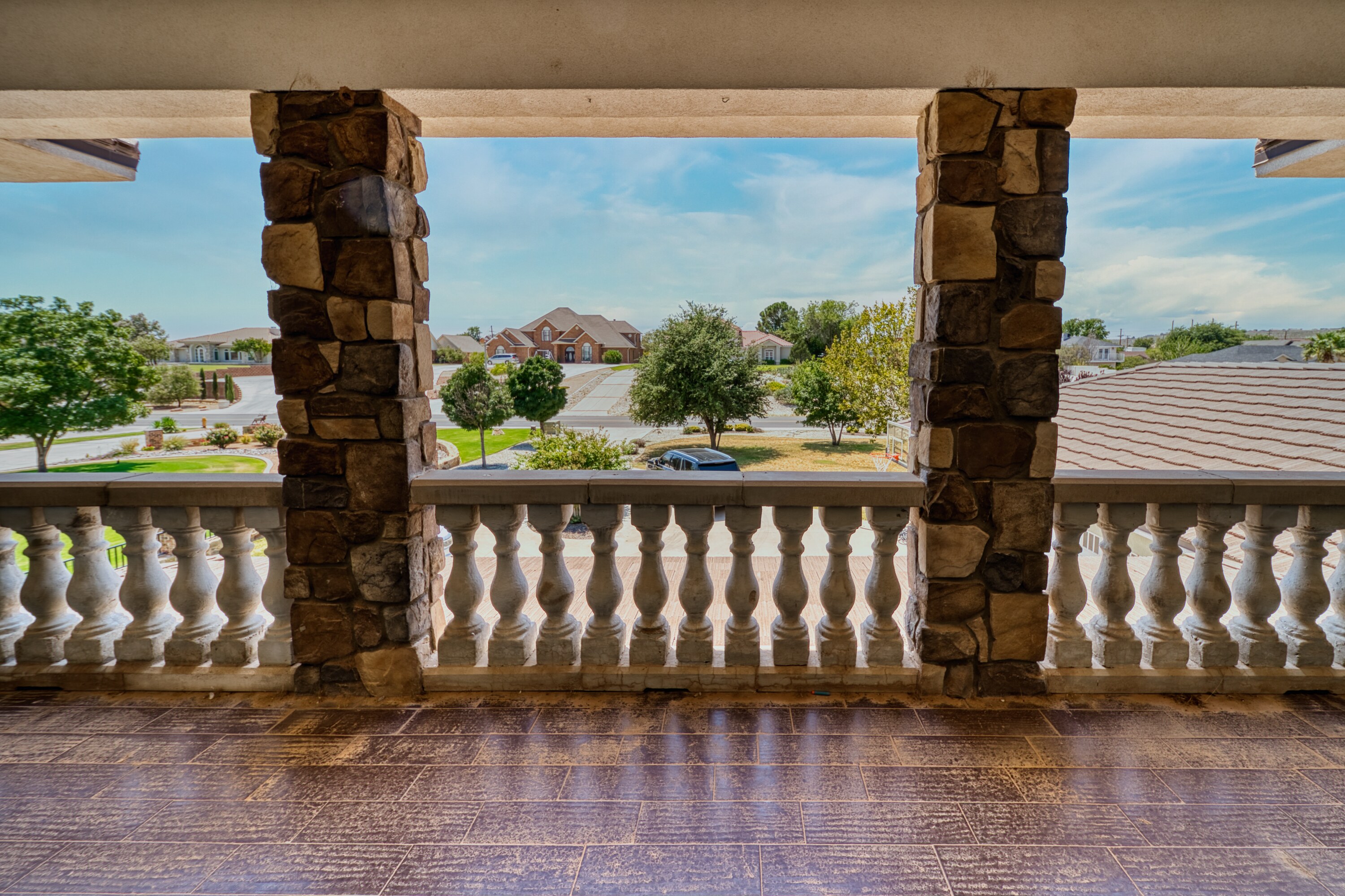 Carlsbad, New Mexico, 88220, United States, 5 Bedrooms Bedrooms, ,4 BathroomsBathrooms,Residential,For Sale,1974334