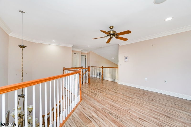 Franklin Twp., New Jersey, 08873, United States, 2 Bedrooms Bedrooms, ,3 BathroomsBathrooms,Residential,For Sale,1992917