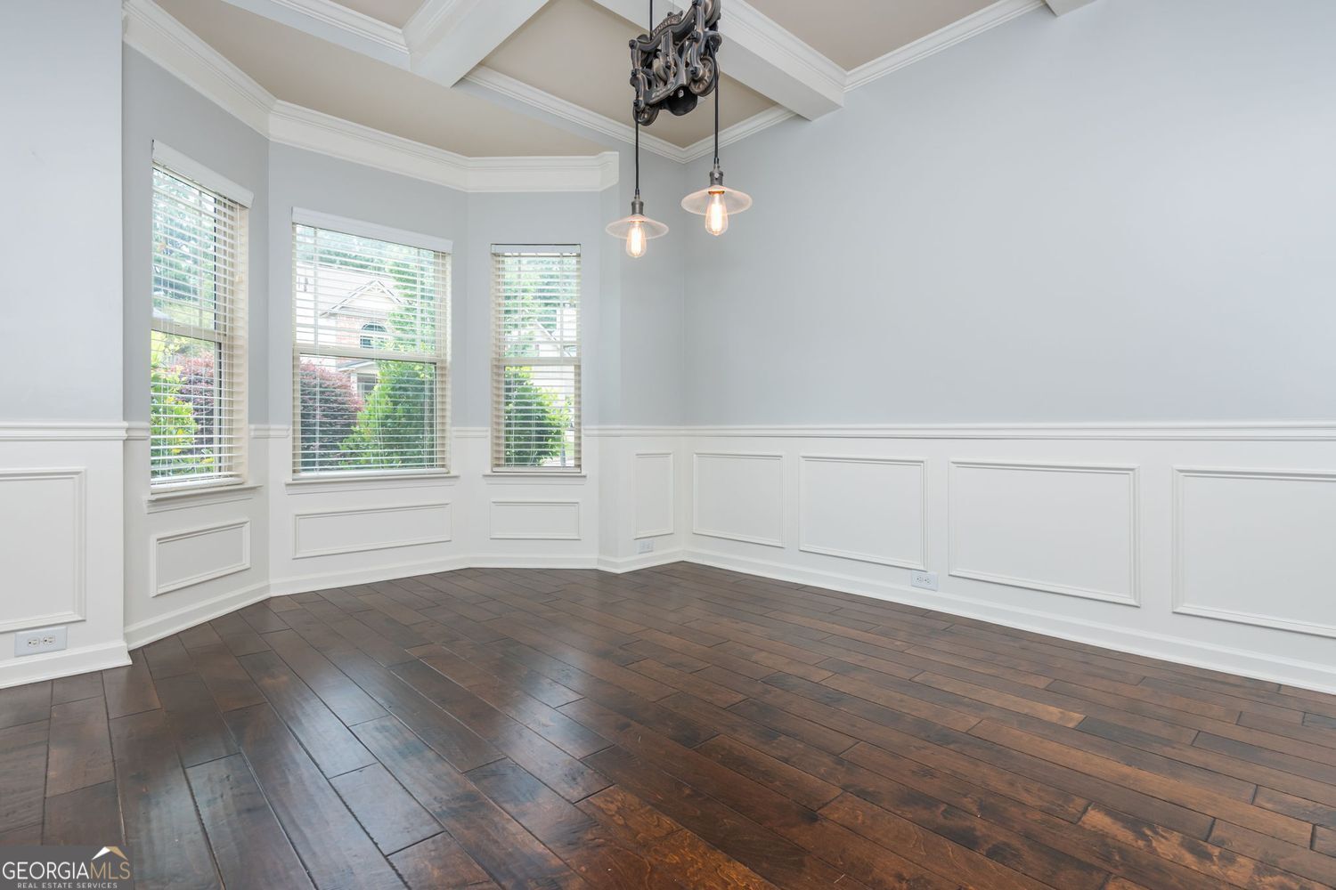 Cumming, Georgia, 30041, United States, 5 Bedrooms Bedrooms, ,3 BathroomsBathrooms,Residential,For Sale,1920285