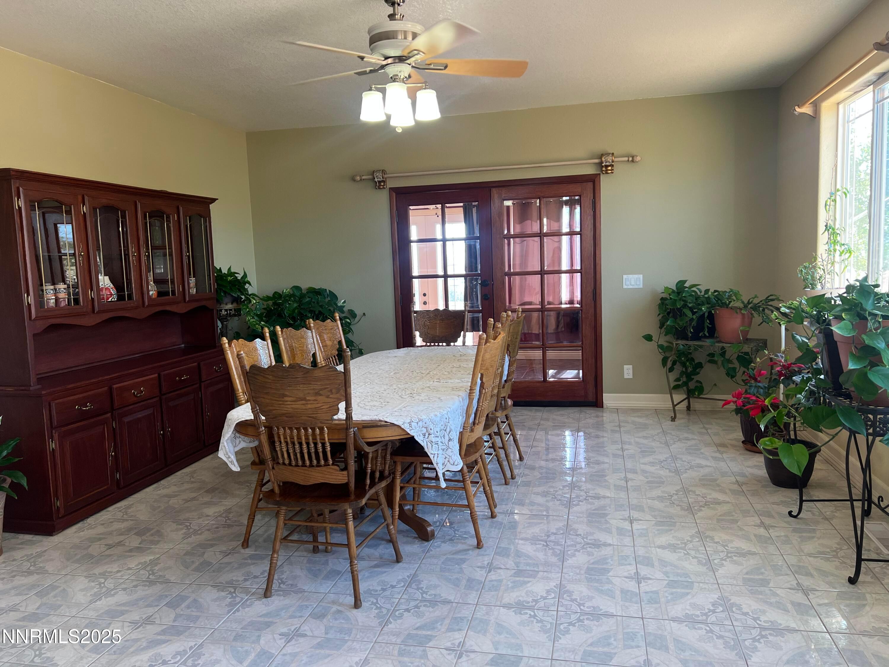 Sparks, Nevada, 89436, United States, 6 Bedrooms Bedrooms, ,4 BathroomsBathrooms,Residential,For Sale,1838343