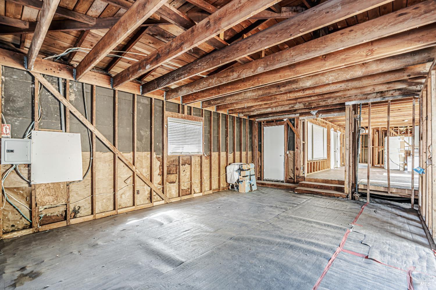 San Rafael, California, 94903, United States, 4 Bedrooms Bedrooms, ,3 BathroomsBathrooms,Residential,For Sale,1837138