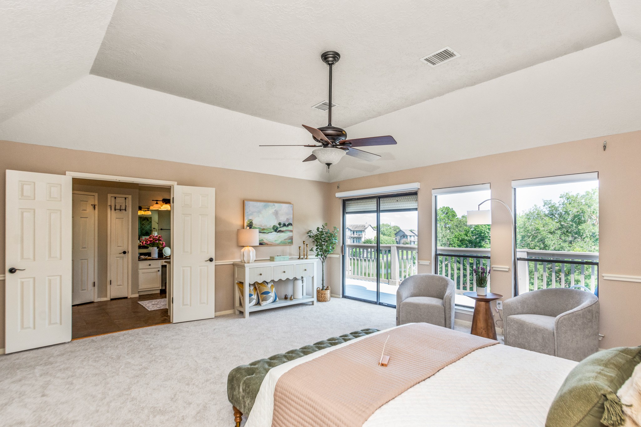 Houston, Texas, 77058, United States, 3 Bedrooms Bedrooms, ,4 BathroomsBathrooms,Residential,For Sale,1924880