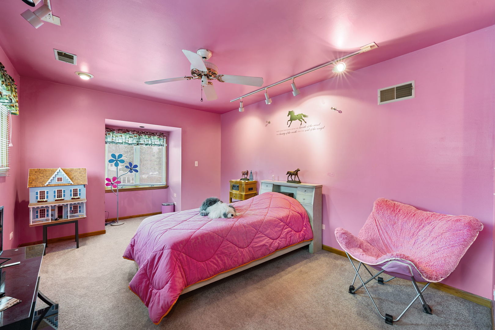 Chicago, Illinois, 60631, United States, 4 Bedrooms Bedrooms, ,4 BathroomsBathrooms,Residential,For Sale,1987082