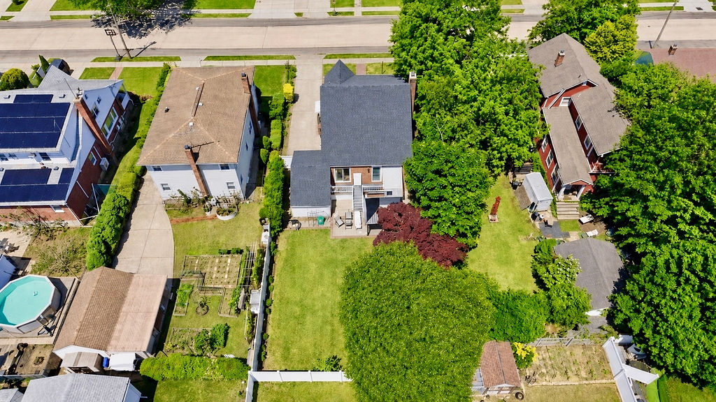 East Rockaway, New York, 11518, United States, 4 Bedrooms Bedrooms, ,2 BathroomsBathrooms,Residential,For Sale,2048552