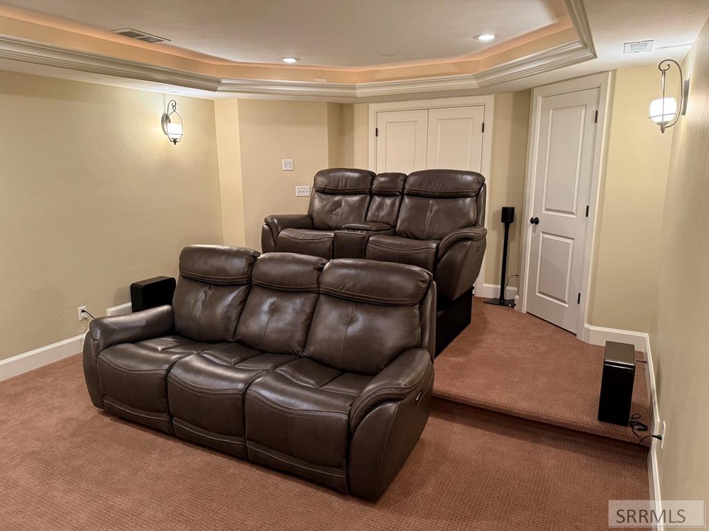 IDAHO FALLS, Idaho, 83404, United States, 4 Bedrooms Bedrooms, ,3 BathroomsBathrooms,Residential,For Sale,1873456