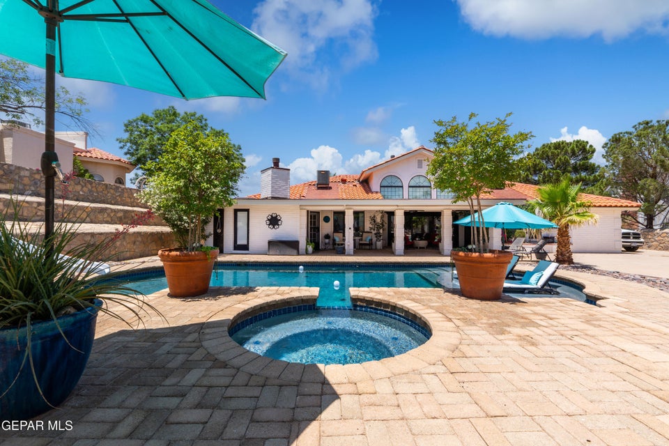 El Paso, Texas, 79936, United States, 5 Bedrooms Bedrooms, ,5 BathroomsBathrooms,Residential,For Sale,1980417