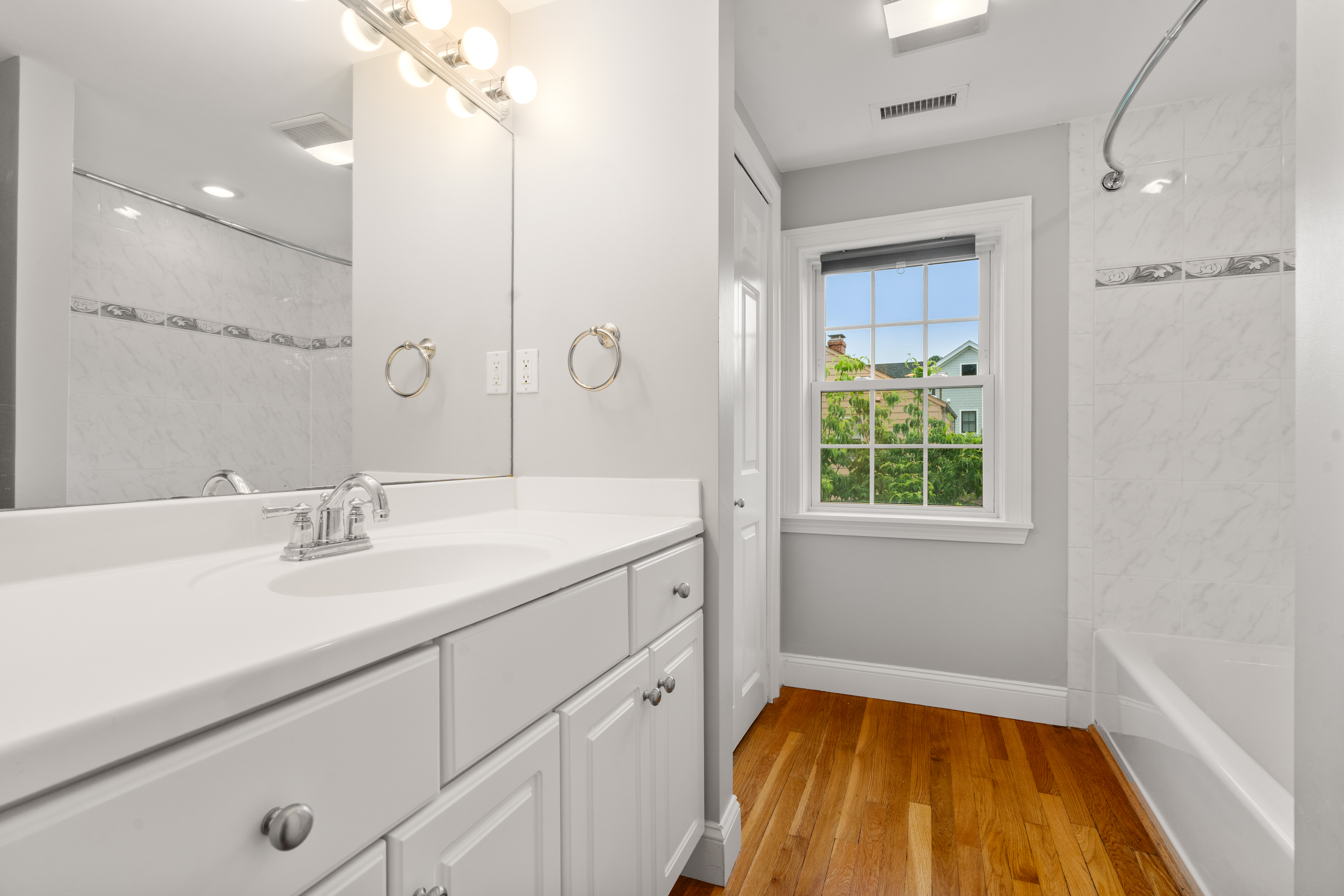  155 Oak Street, Needham, MA, 02492 - 物件實景