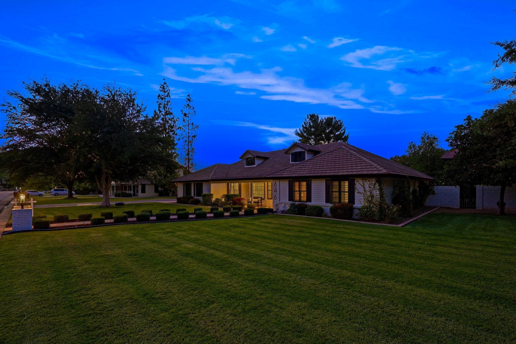  646 E Leah Lane¦Gilbert, AZ - 物件實景