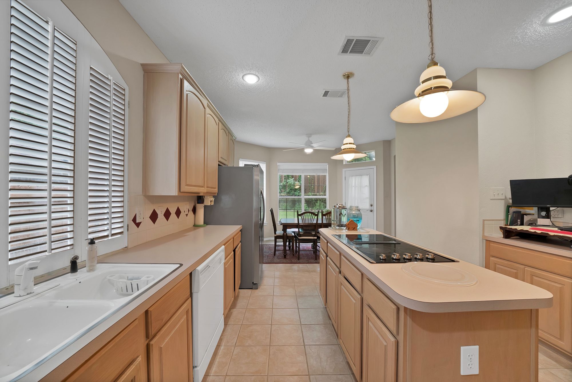  2129 Brentcove Drive, Grapevine, TX, 76051 - 物件實景
