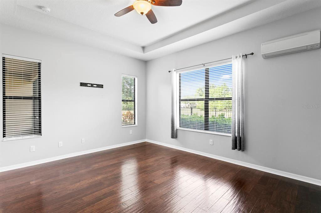 Lutz, Florida, 33558, United States, 4 Bedrooms Bedrooms, ,4 BathroomsBathrooms,Residential,For Sale,1817668