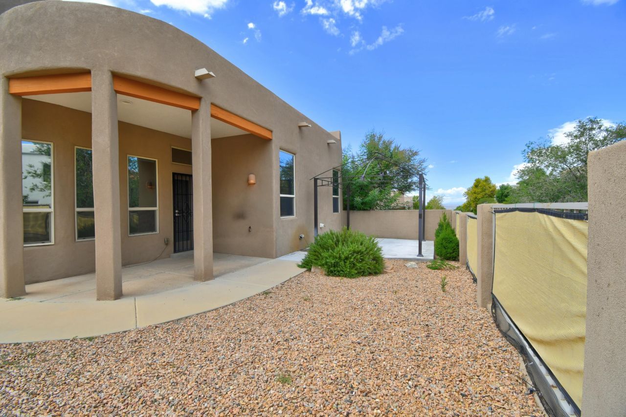 Albuquerque, New Mexico, 87122, United States, 3 Bedrooms Bedrooms, ,2 BathroomsBathrooms,Residential,For Sale,1971329