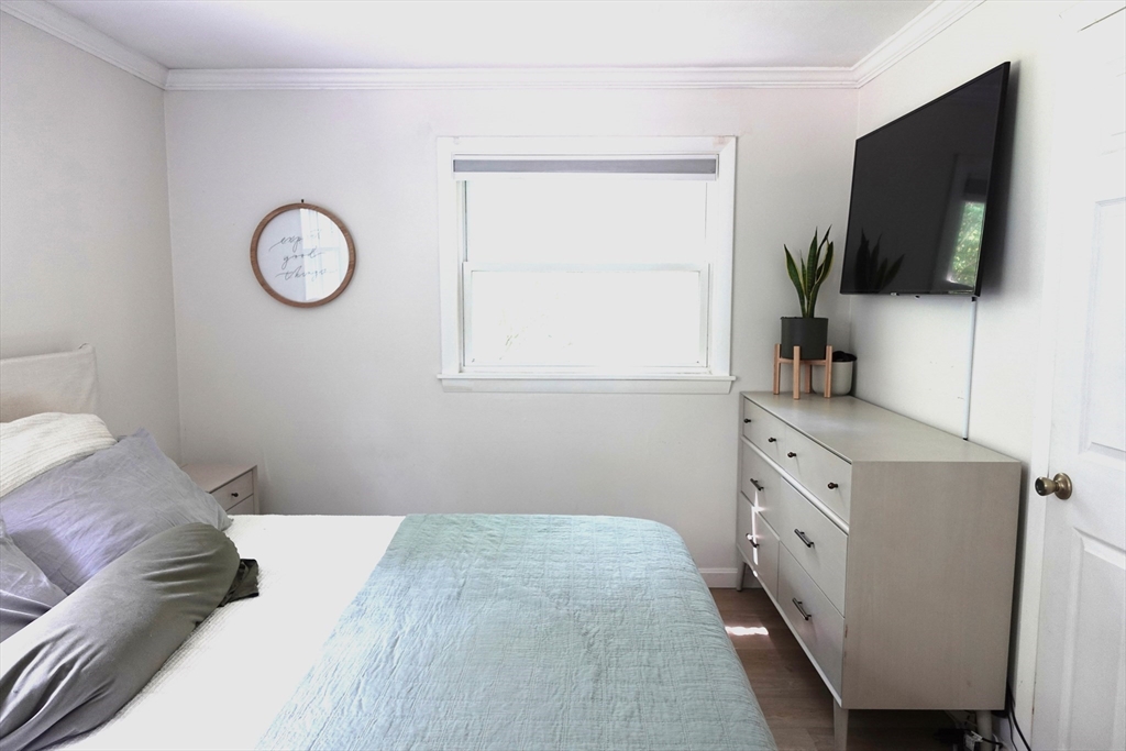 Franklin, Massachusetts, 02038, United States, 3 Bedrooms Bedrooms, ,1 BathroomBathrooms,Residential,For Sale,1972596