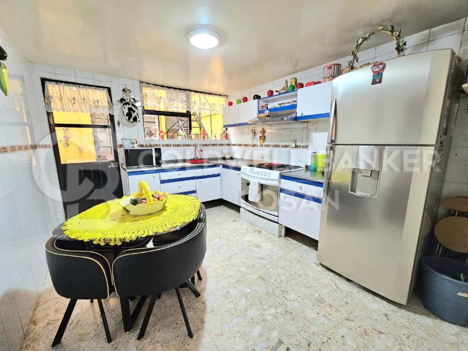 Hacienda de Malpaso, Naucalpan de Juárez, Estado de méxico, 53300, Mexico, 4 Bedrooms Bedrooms, ,3 BathroomsBathrooms,Residential,For Sale,Hacienda de Malpaso,1556666
