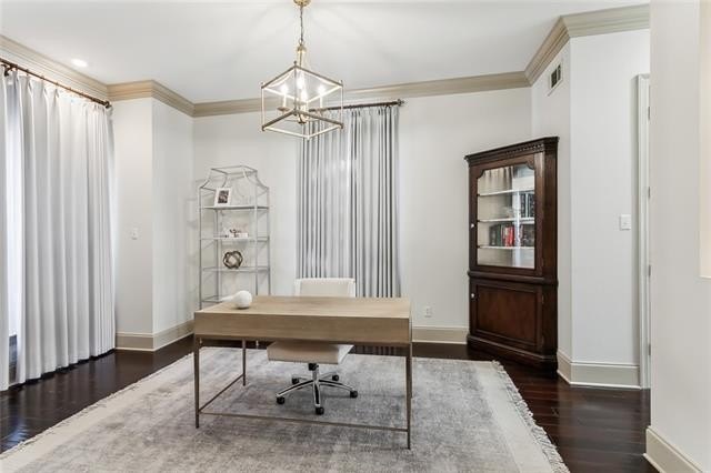 Metairie, Louisiana, 70005, United States, 4 Bedrooms Bedrooms, ,4 BathroomsBathrooms,Residential,For Sale,1978358