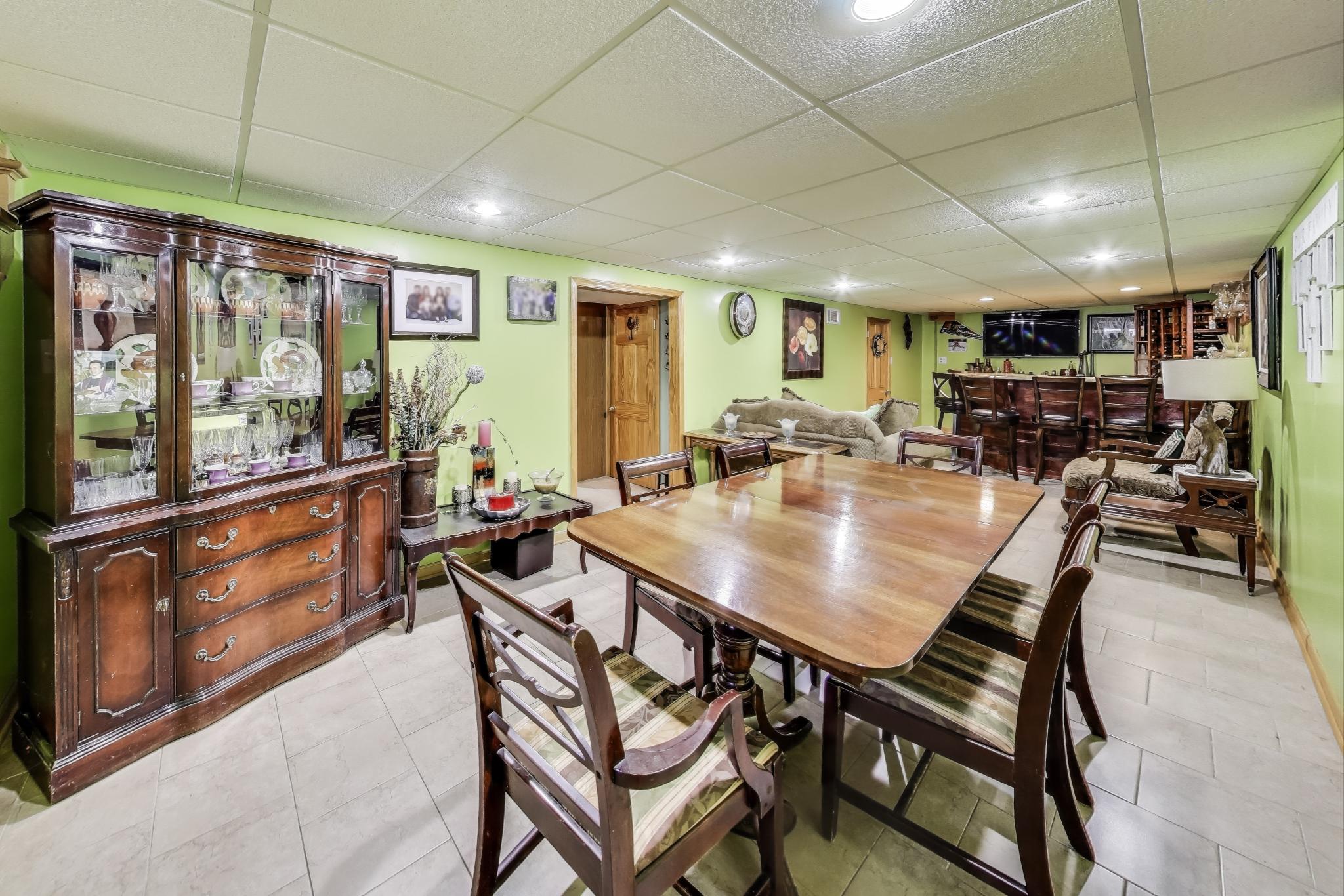 Harwood Heights, Illinois, 60706, United States, 2 Bedrooms Bedrooms, ,Residential,For Sale,1928738