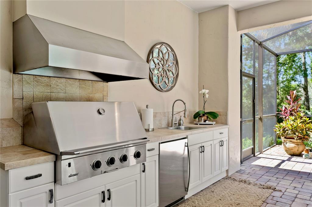 Tampa, Florida, 33618, United States, 4 Bedrooms Bedrooms, ,4 BathroomsBathrooms,Residential,For Sale,1903657
