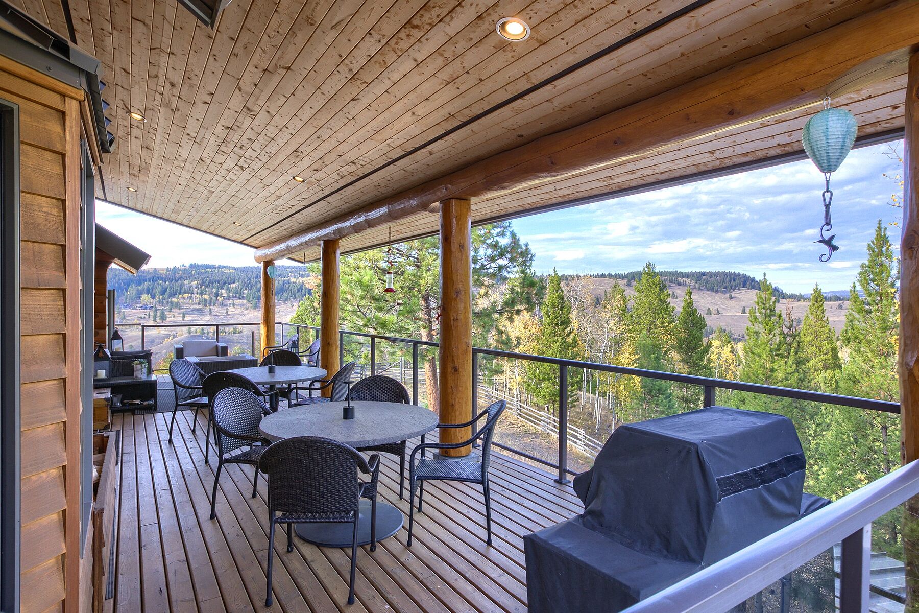  Custom Log Home - 物件實景
