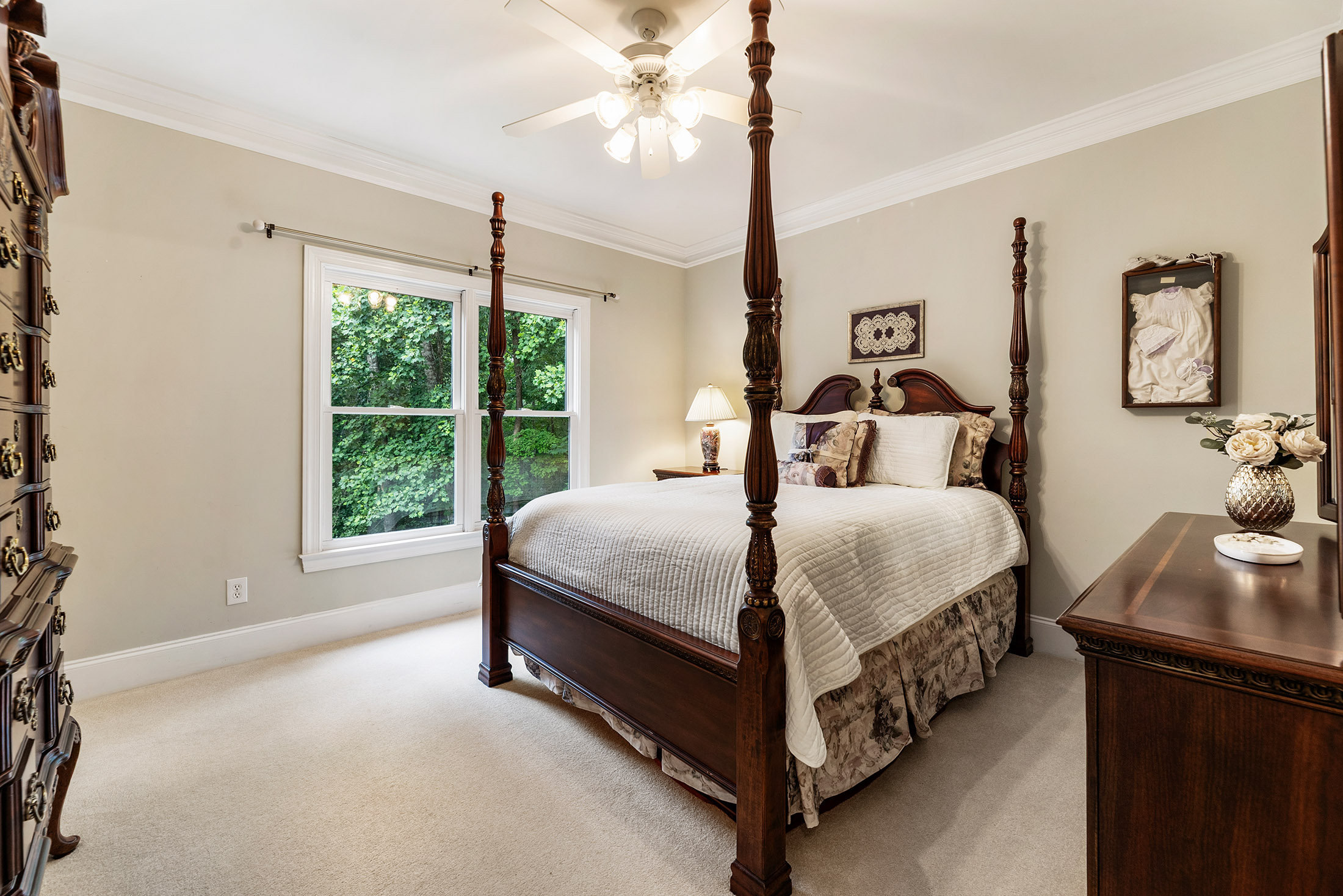  Tucked Among Mature Hardwoods on a Private 1.25+/- Acre River Lot - 物件實景