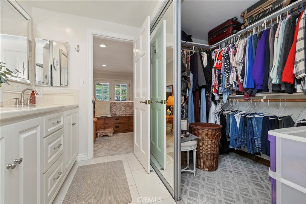 Sierra Madre, California, 91024, United States, 2 Bedrooms Bedrooms, ,3 BathroomsBathrooms,Residential,For Sale,1992859